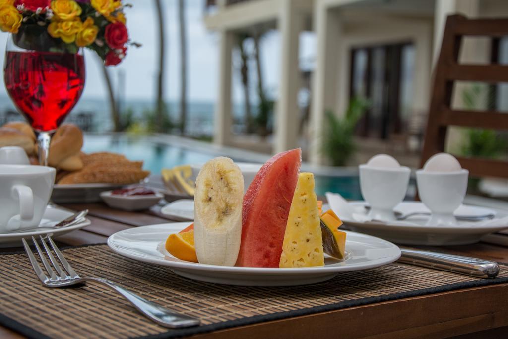 فندق Sapphire Seas Beachfront هيكادوفا المظهر الخارجي الصورة